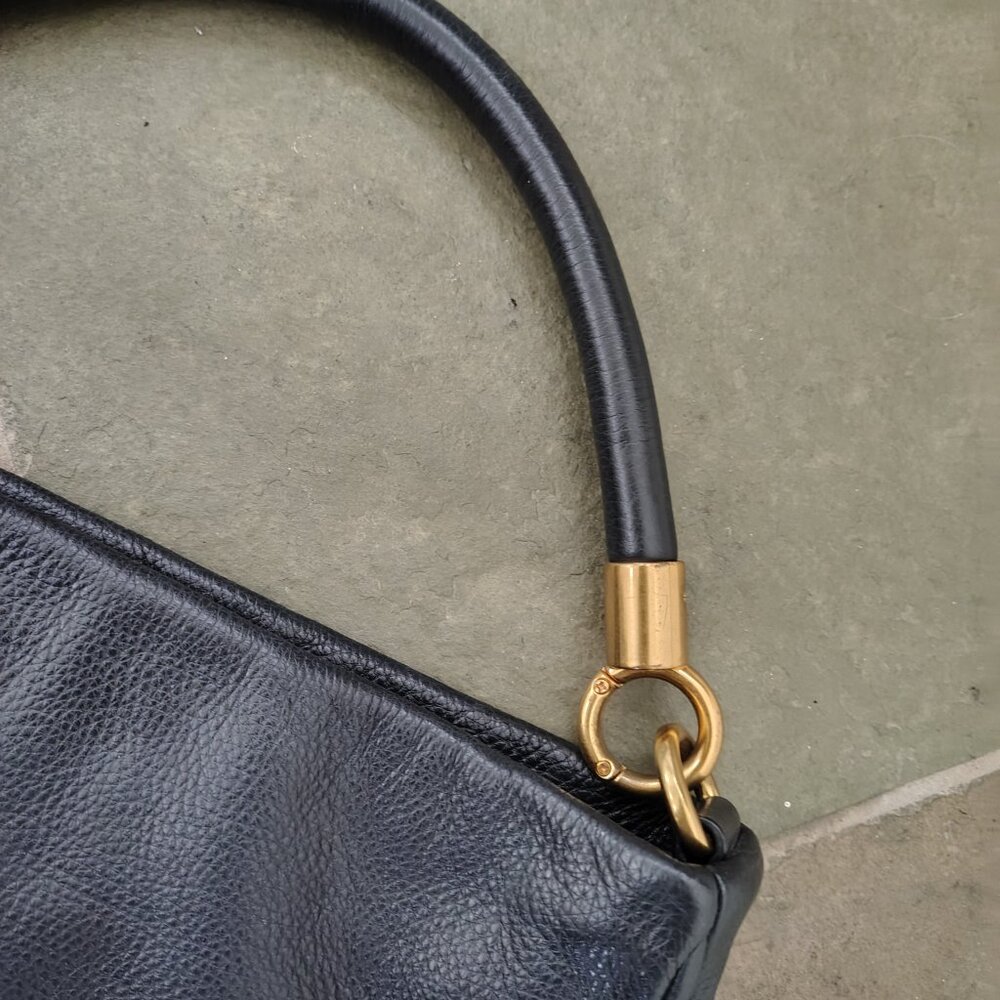 Marc by Marc Jacobs Black Leather Gold Hardware Shoulder Bag - Picture 8 of 13